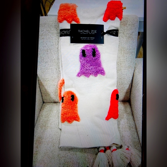 NWT Adorable TikTok Viral Multi Ghost 👻 Halloween Blanket! Rachel Zoe - Picture 1 of 5